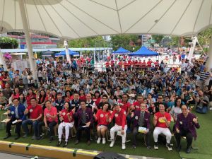 Group photo_300.jpeg